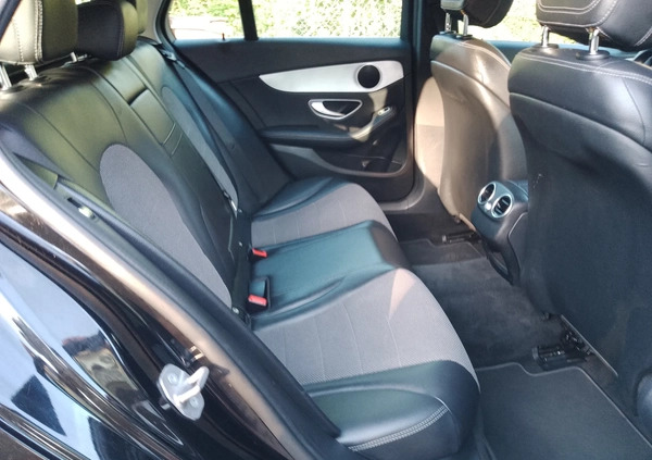 Mercedes-Benz Klasa C cena 69900 przebieg: 197900, rok produkcji 2018 z Żnin małe 781